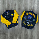 Chamarra Golden State Warriors Retro (Negro rayado y amarillo)